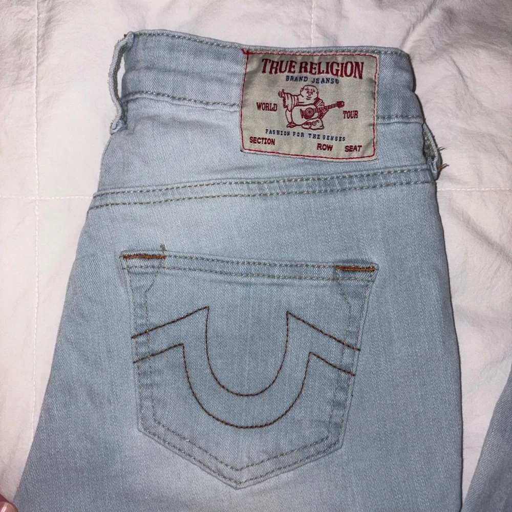 True Religion Women’s Light Blue Boot Cut Jeans - Picture 2 of 4